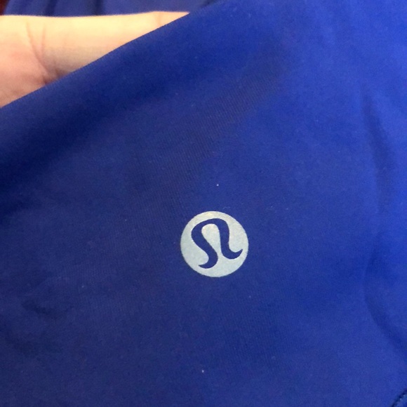 Size 2 blue lulu lemon leggings - Picture 2 of 2